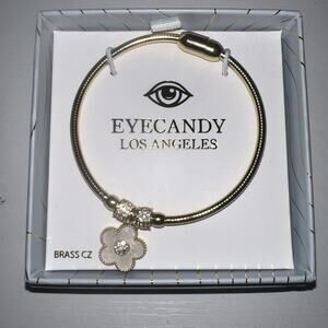 Eyecandy Los Angeles & Mother Of Pearl Flower Bracelet